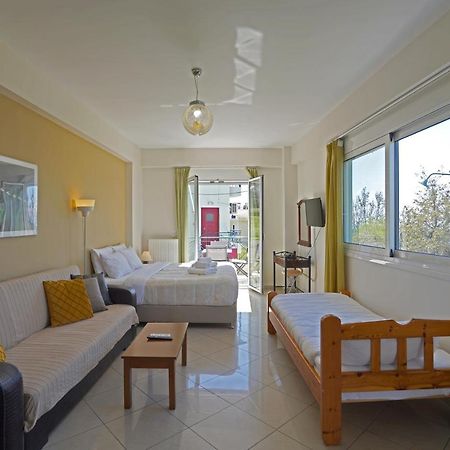 Semiramis Suites With Pool カラマタ エクステリア 写真