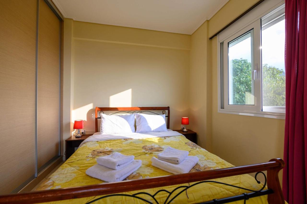 Semiramis Suites With Pool カラマタ エクステリア 写真